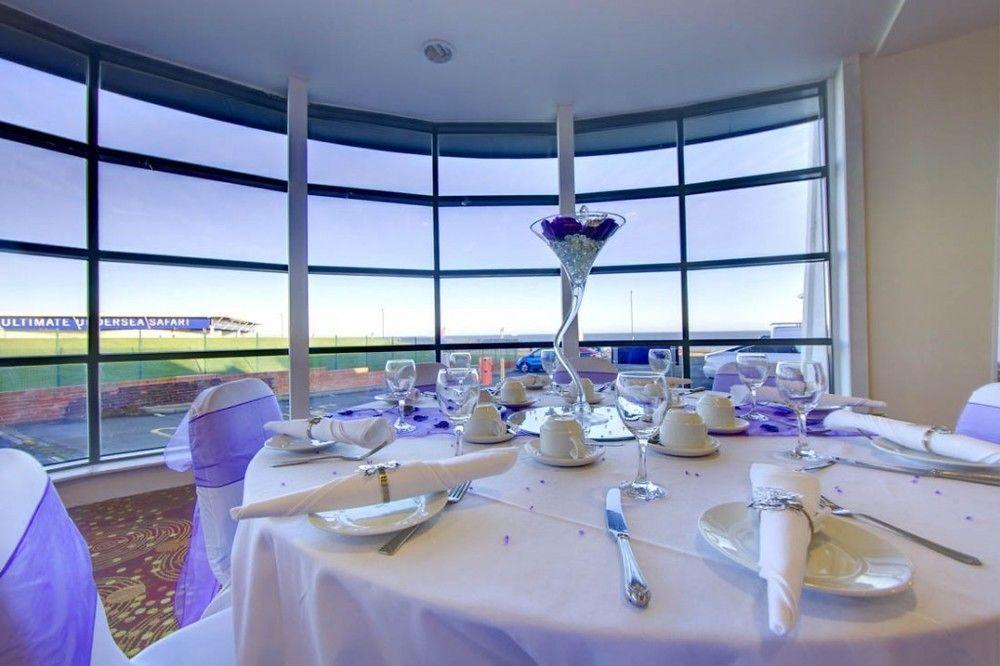 Menzies Silverlink Park South Shields Bagian luar foto