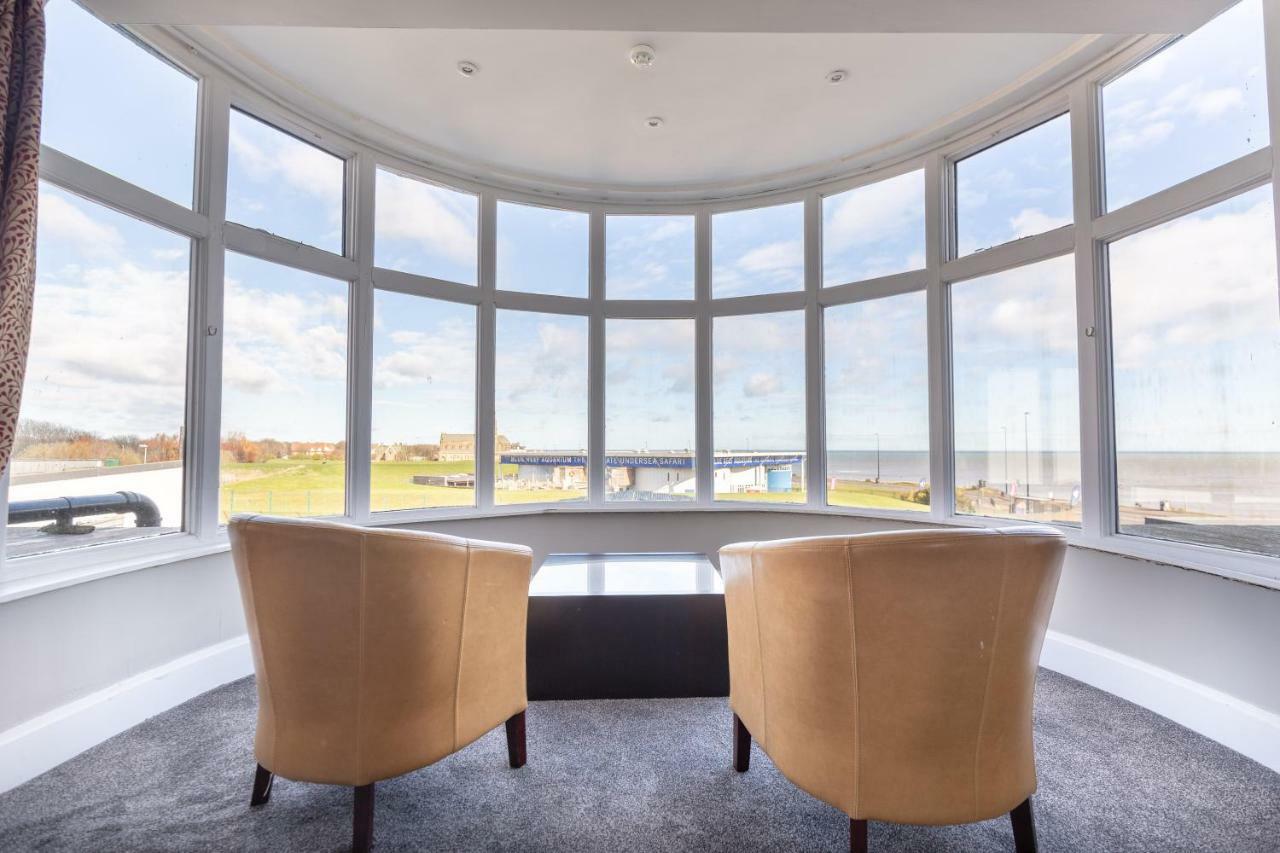 Menzies Silverlink Park South Shields Bagian luar foto